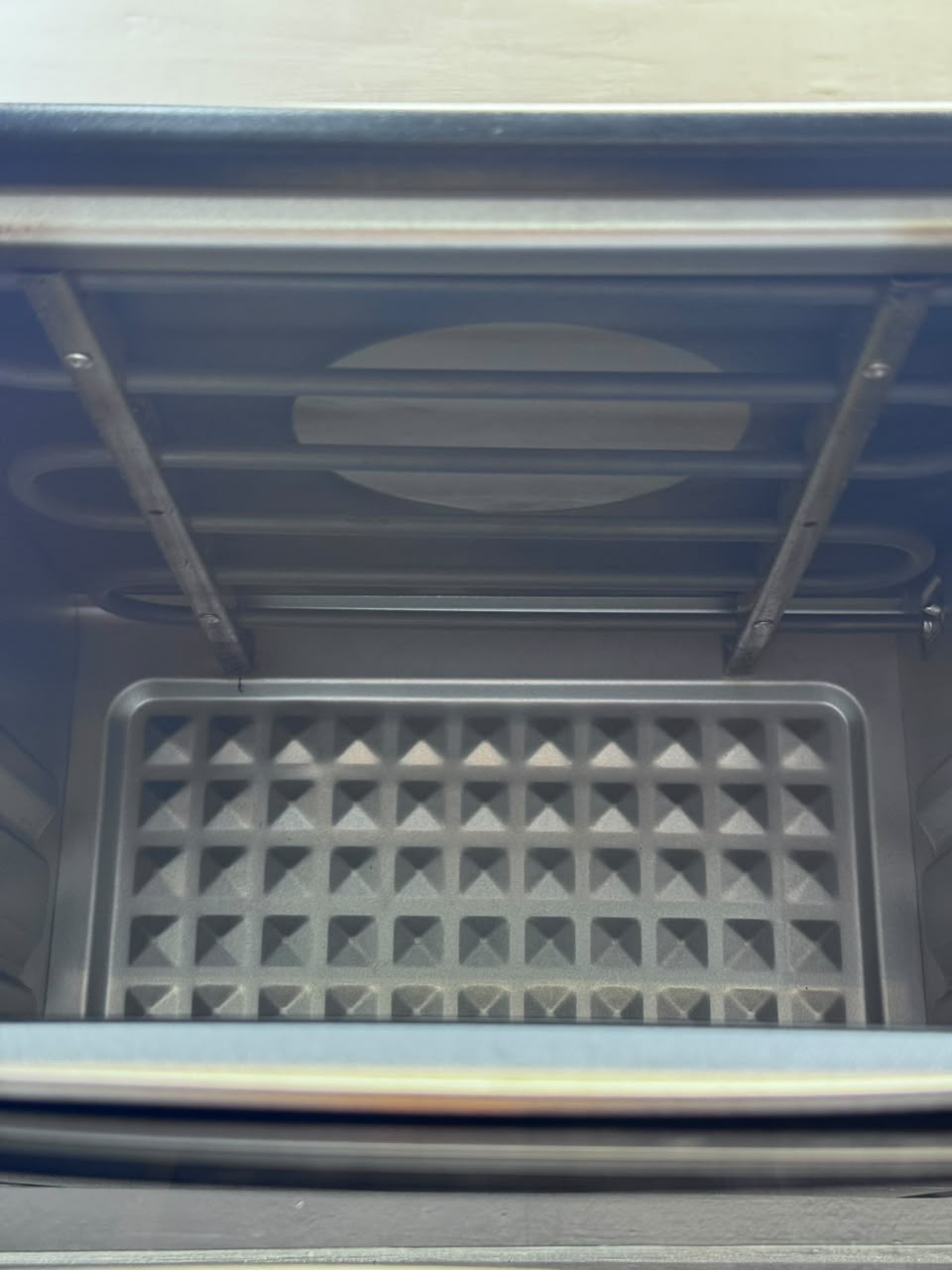 Electric Tandoor Oven Roti Maker 2100W 15L - interior view