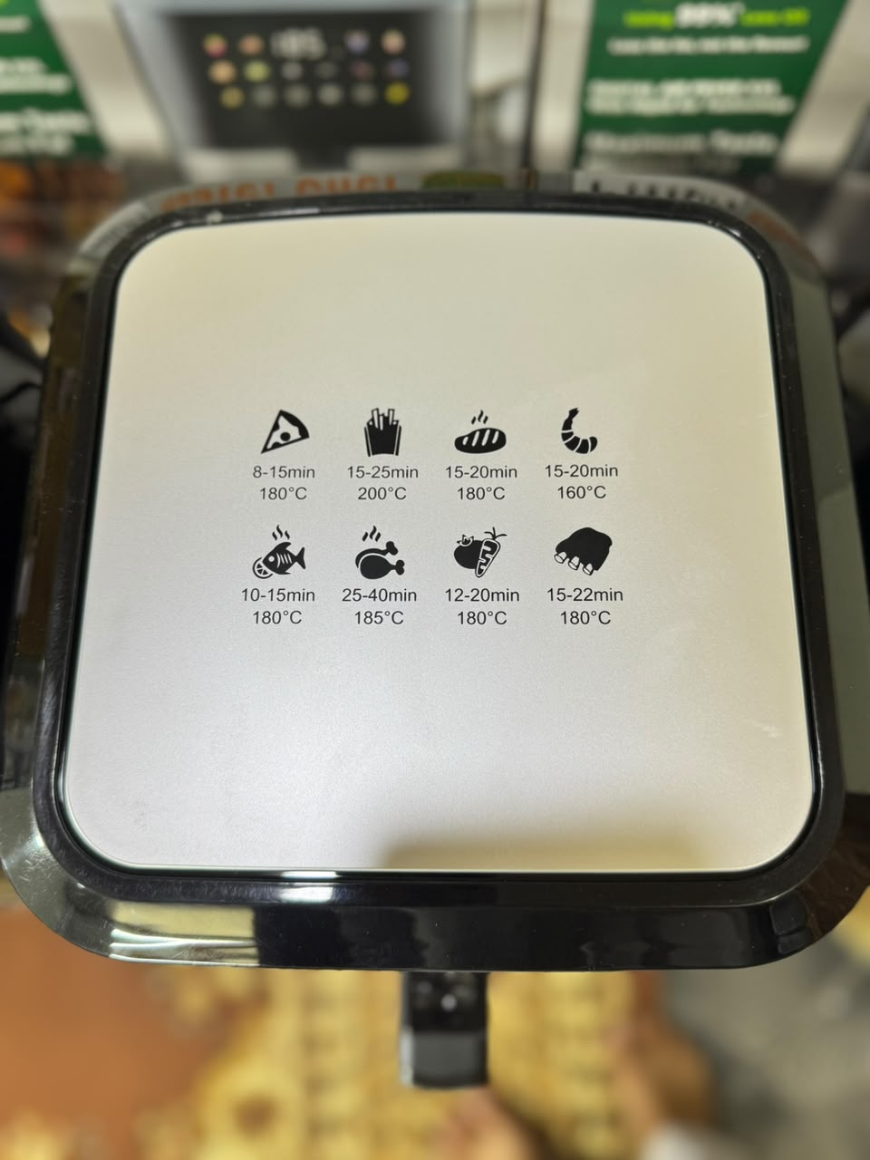 Philips Essential MasterChef Air Fryer 5L - packaging