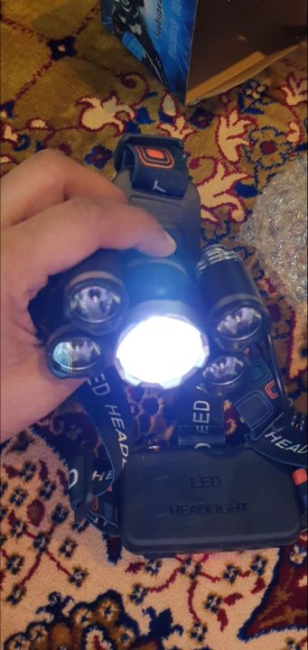 YD-959 LED Head Light Telescopic Zoom - in use